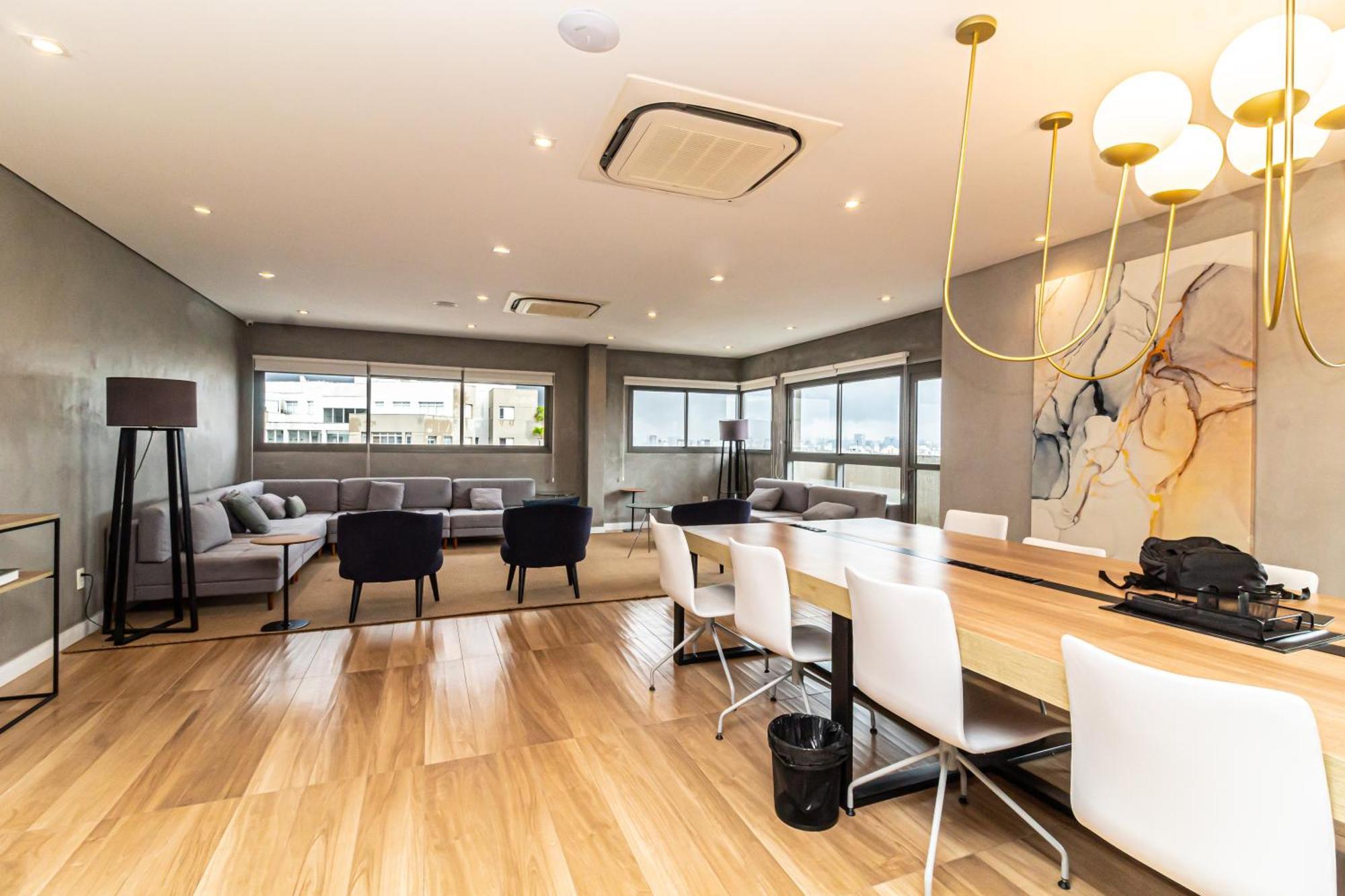 Apartamento Com Otima Localizacao Em Moema São Paulo